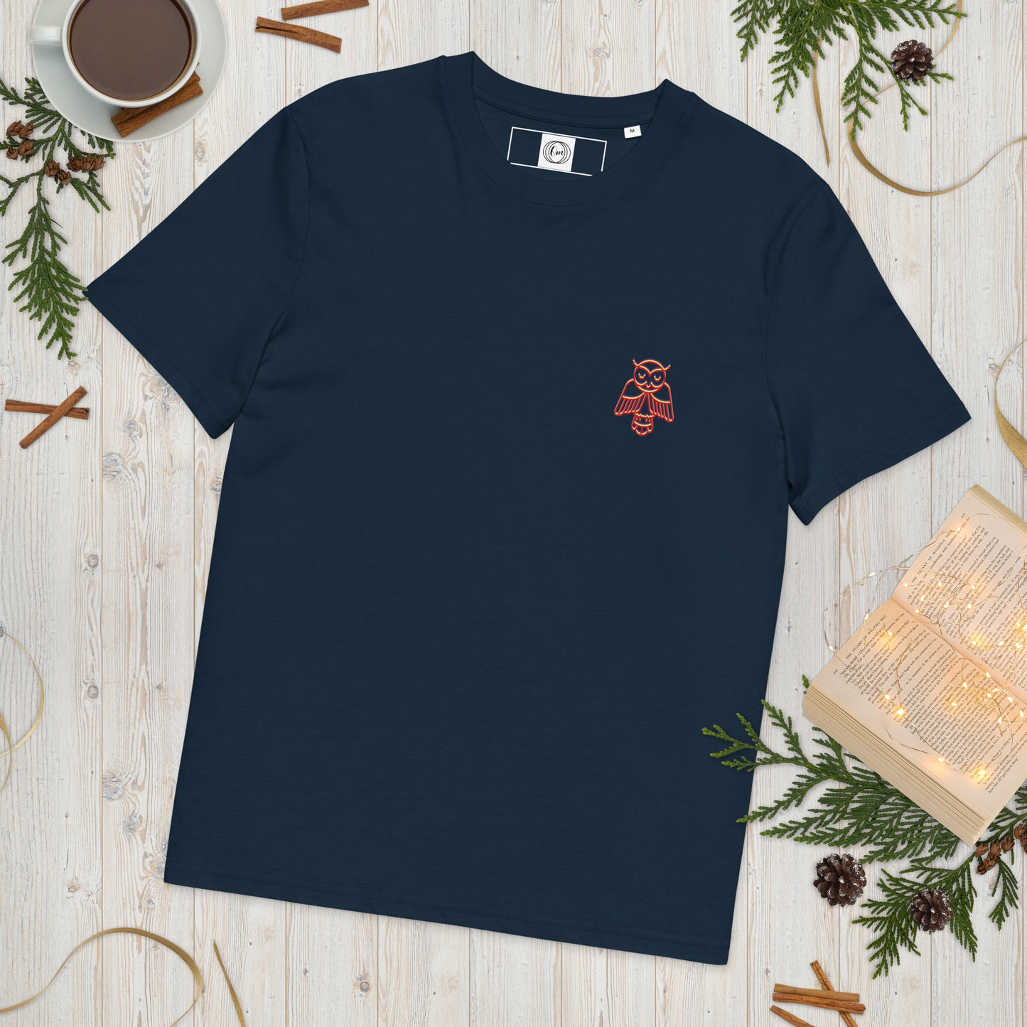 Camiseta Unisex con Estampado de Búho – Algodón Orgánico y Estilo Sostenible en Varios Colores