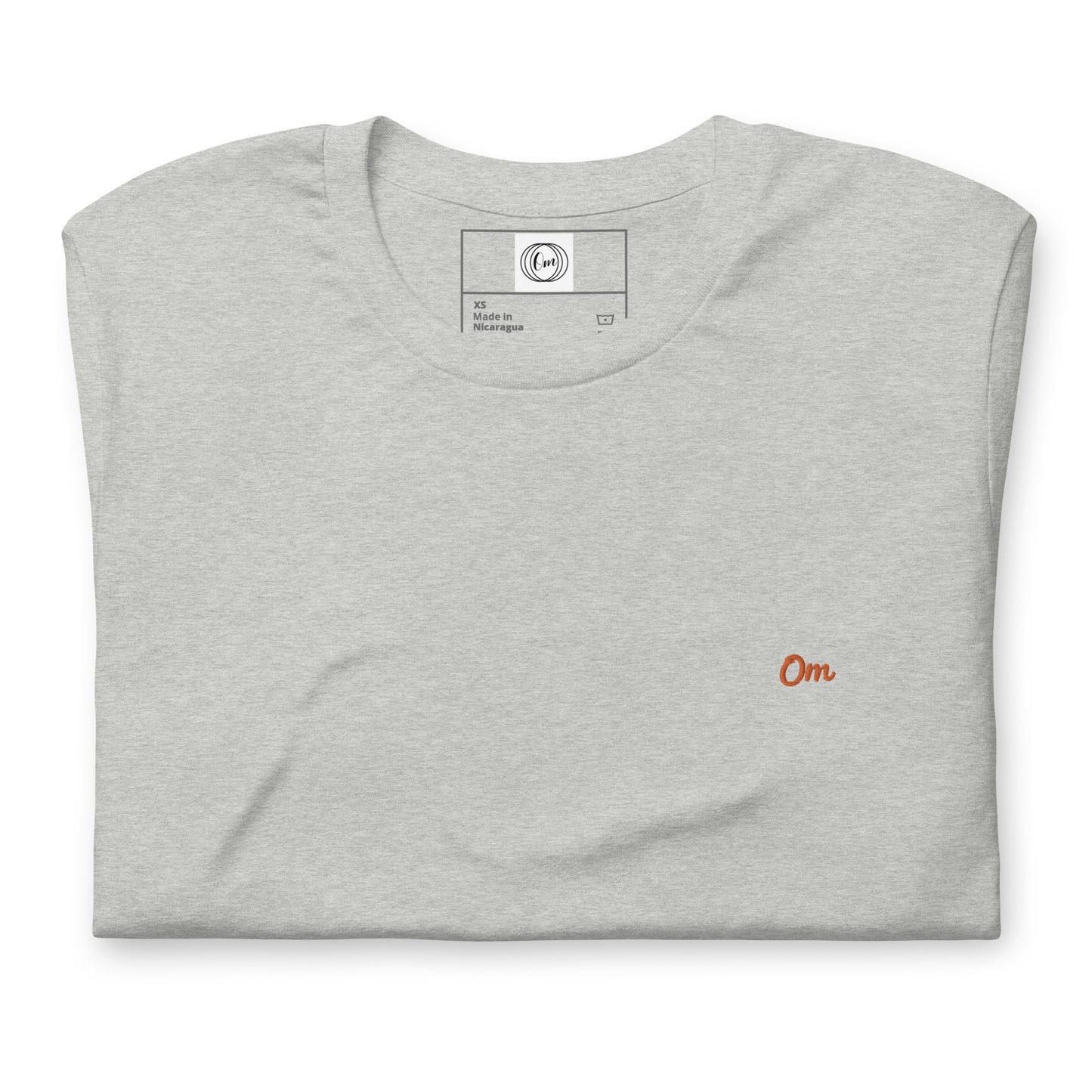 Om Esencial: Camiseta Premium con Diseño Sutil