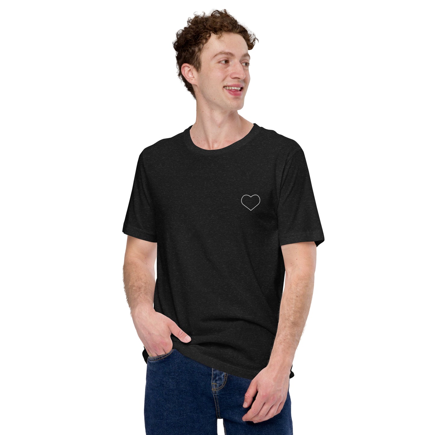 Corazón Latente: Camiseta Elegante con Diseño de Corazónv