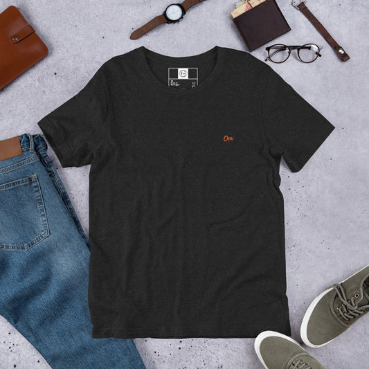 Om Vibrante: Camiseta de Lujo con Diseño Trascendental