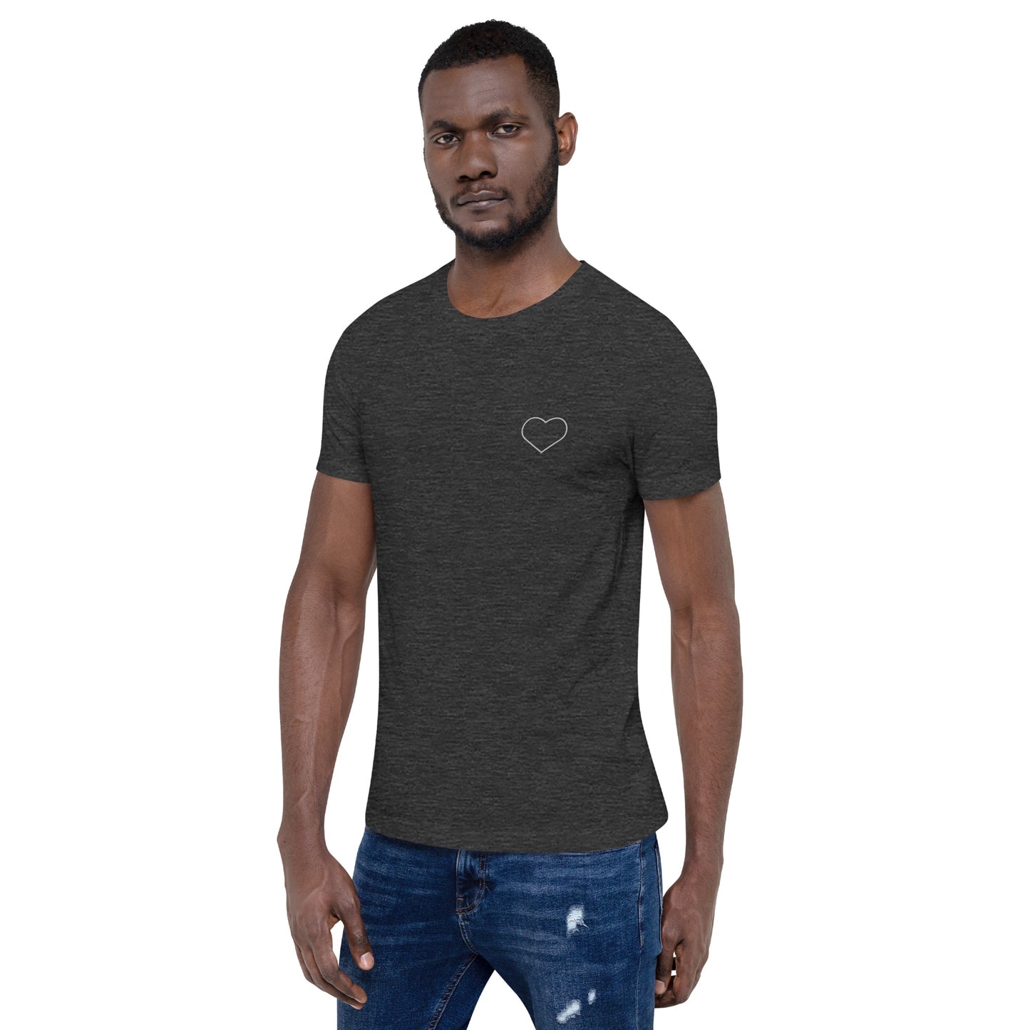 Corazón Latente: Camiseta Elegante con Diseño de Corazónv