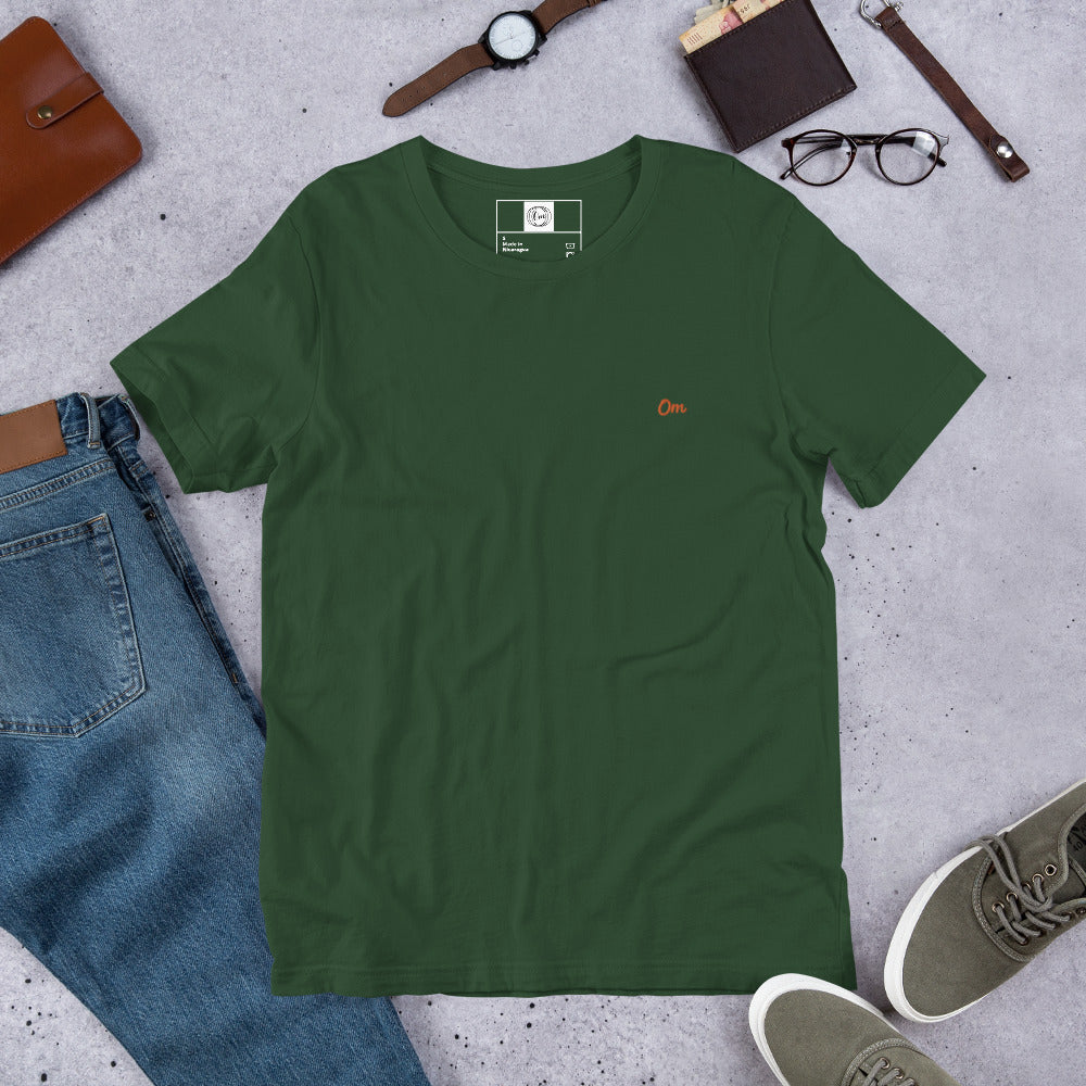 Om Vibrante: Camiseta de Lujo con Diseño Trascendental