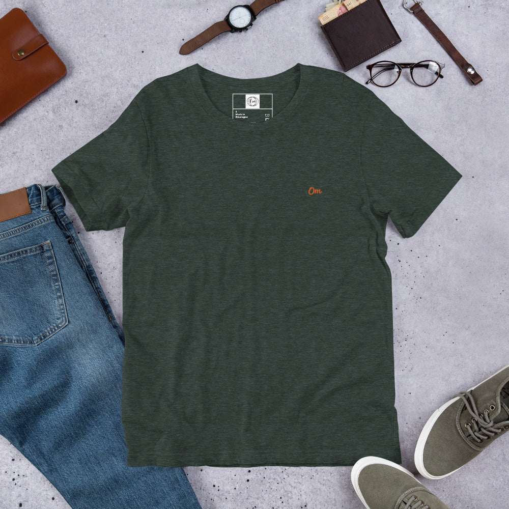 Om Vibrante: Camiseta de Lujo con Diseño Trascendental