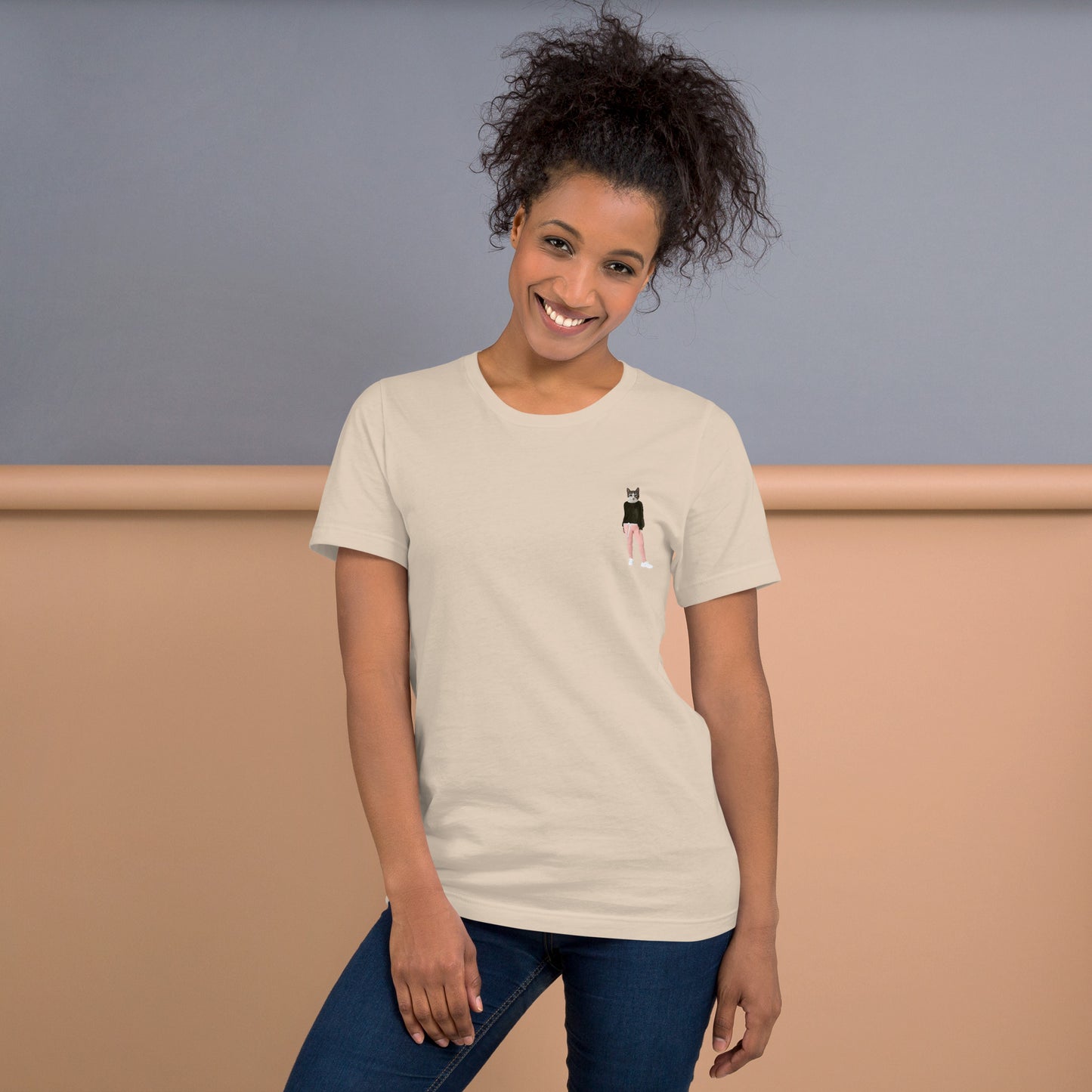 FelineCharm - Camiseta de la Colección CatStyle