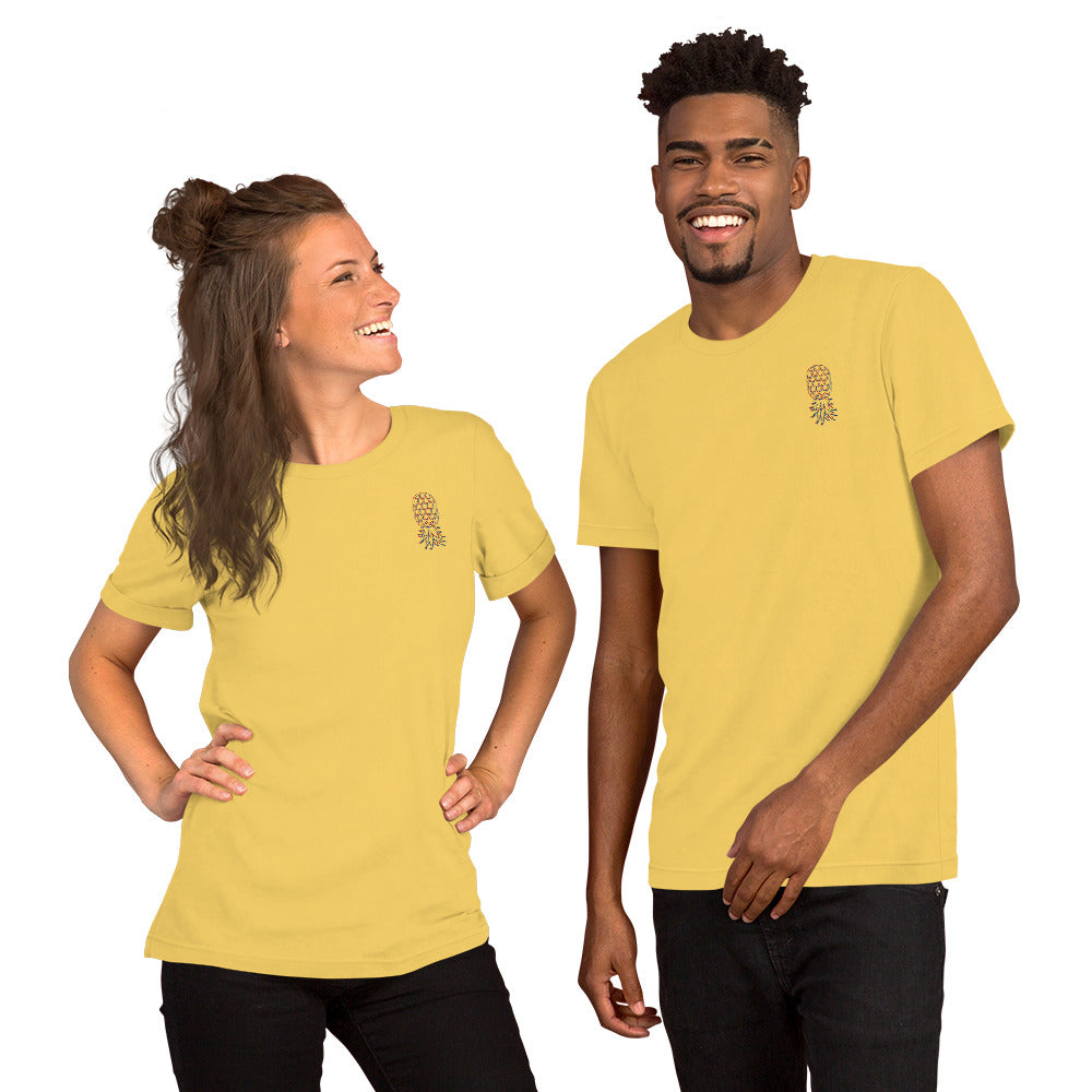 Camiseta unisex Piña invertida - Símbolo de amor para tí