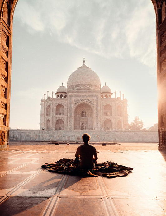 Yoga: Historia, Tipos, Beneficios y su Conexión con la Energía y los Chakras