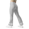 Leggings acampanado plata con decoraciones en blanco