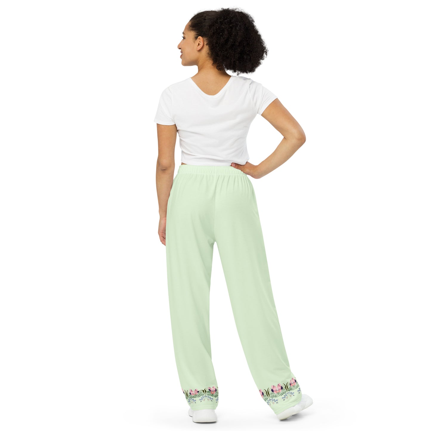 Green panche wide pants with flowers