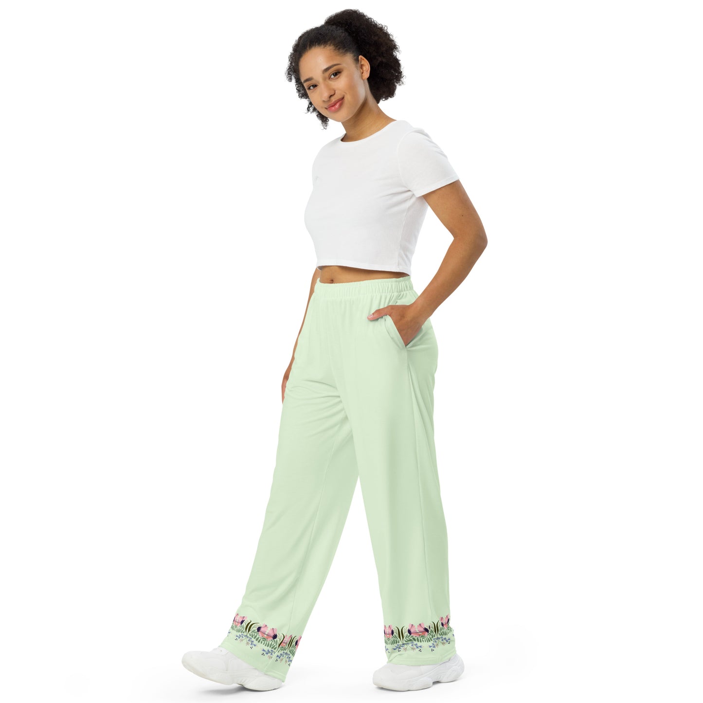 Green panche wide pants with flowers