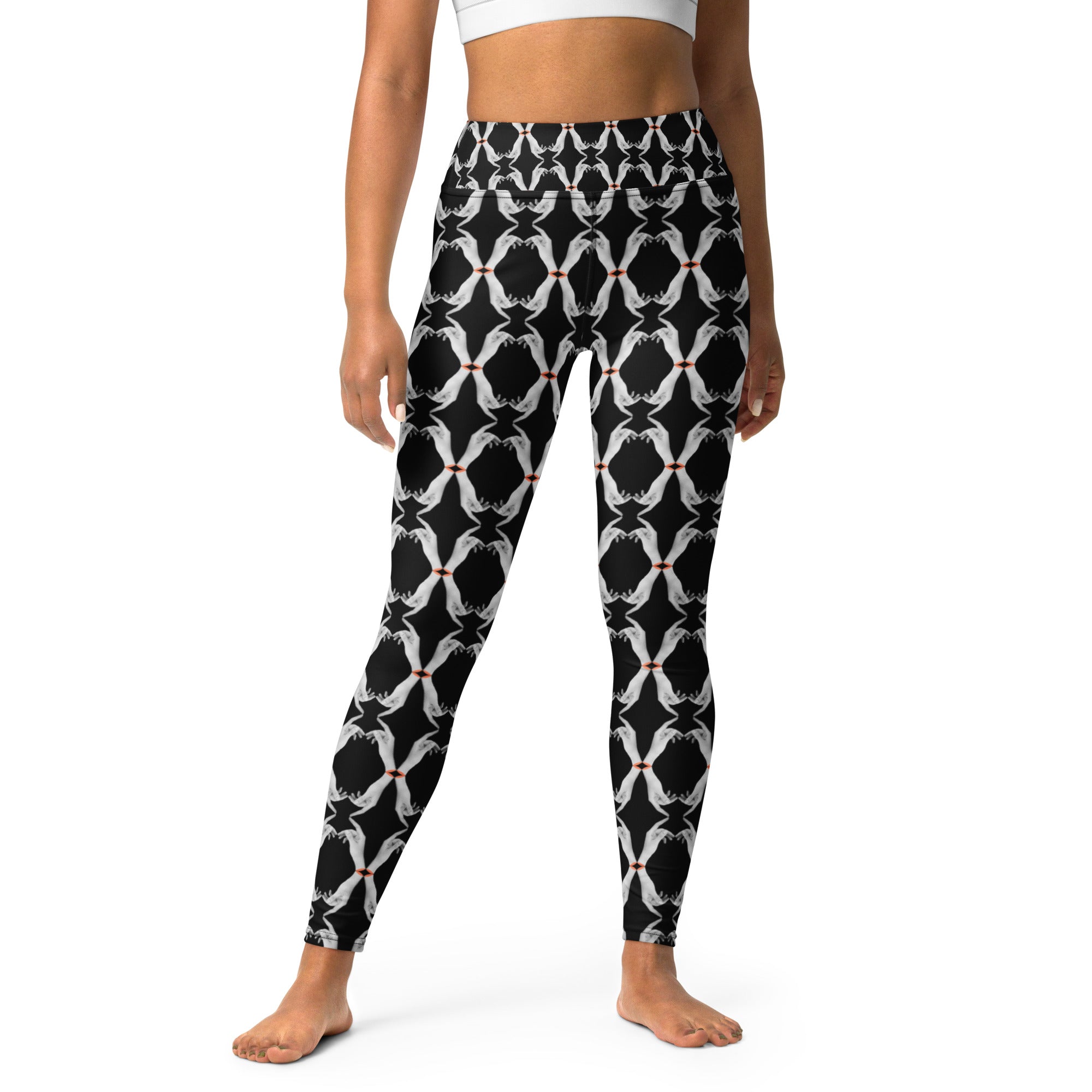Black yoga leggings with accents
