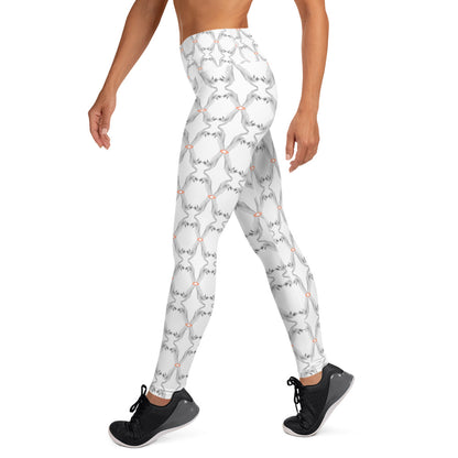 White yoga leggings with accents