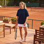 Camiseta azul marino oversize de cuello alto unisex Om — imagen generada con IA a partir de la foto real del producto