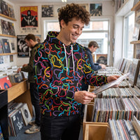 Sudadera con capucha diseño de corazones · 95 % poliéster reciclado