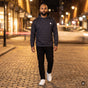 Sudadera con Capucha Unisex Puntos — imagen generada con IA a partir de la foto real del producto