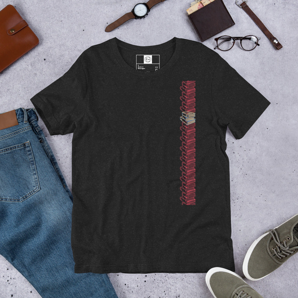 Camiseta con Diseño Creativo de Libros Apilados | Estilo Único y Cómodo