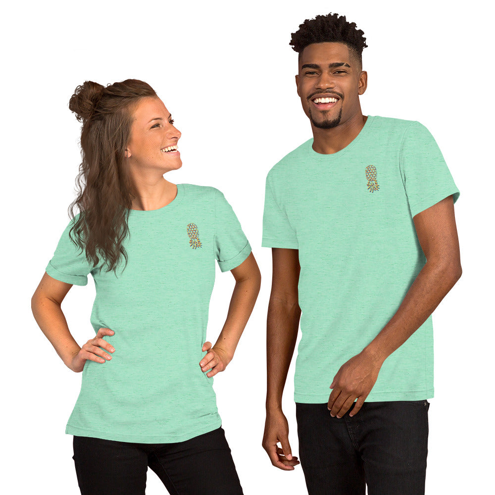 Camiseta unisex  Piña invertida - Símbolo de amor para tí