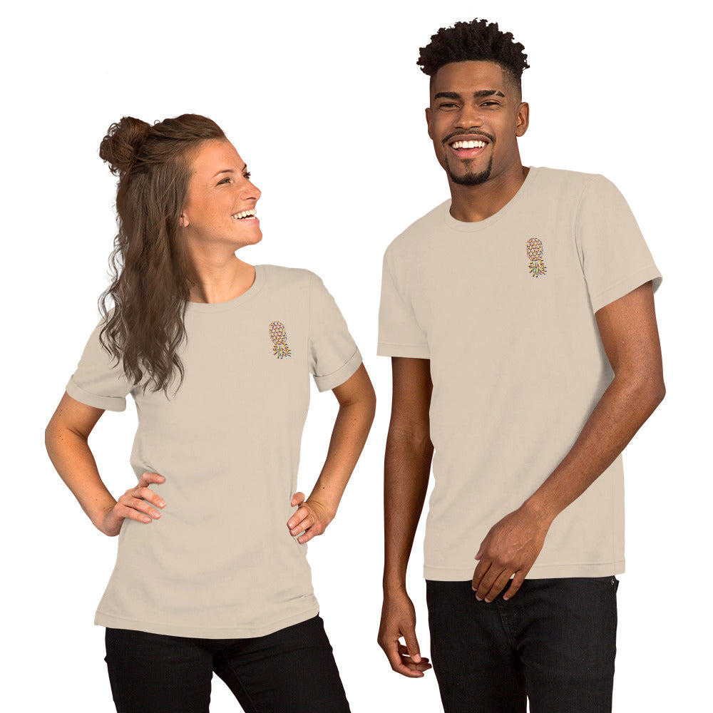 Camiseta unisex  Piña invertida - Símbolo de amor para tí